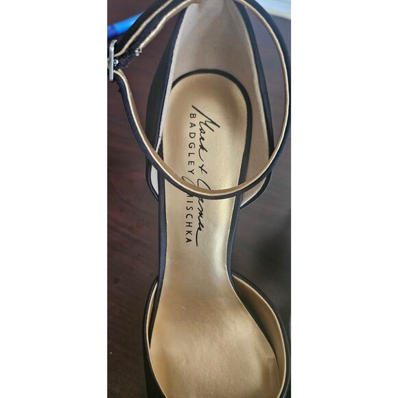 Mark And James By Badgley Mischka Womens Peep Toe Heel size 8M Trendy - Picture 3 of 5